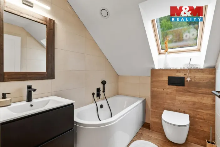 Prodej rodinného domu, Lučany nad Nisou, 156 m2