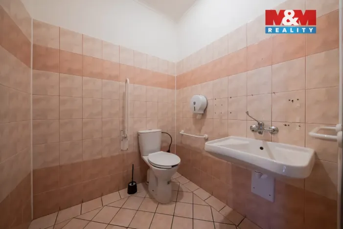 Pronájem restaurace, Olomouc - Nemilany, 600 m2