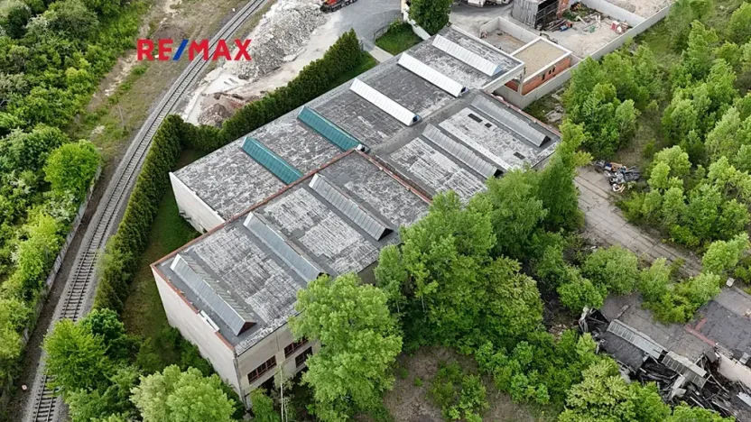 Prodej výrobních prostor, Roudnice nad Labem, Pracnerova, 2250 m2