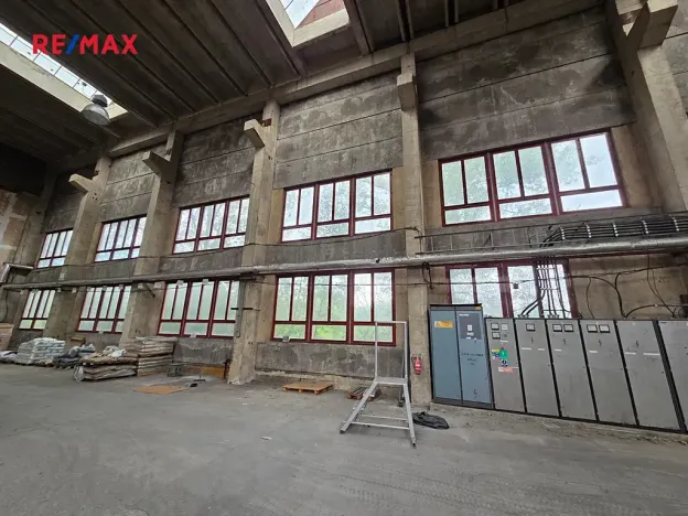 Prodej výrobních prostor, Roudnice nad Labem, Pracnerova, 2250 m2