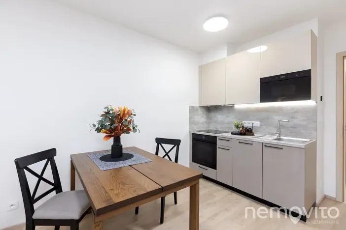 Prodej bytu 1+kk, Praha - Háje, Sochorcova, 34 m2