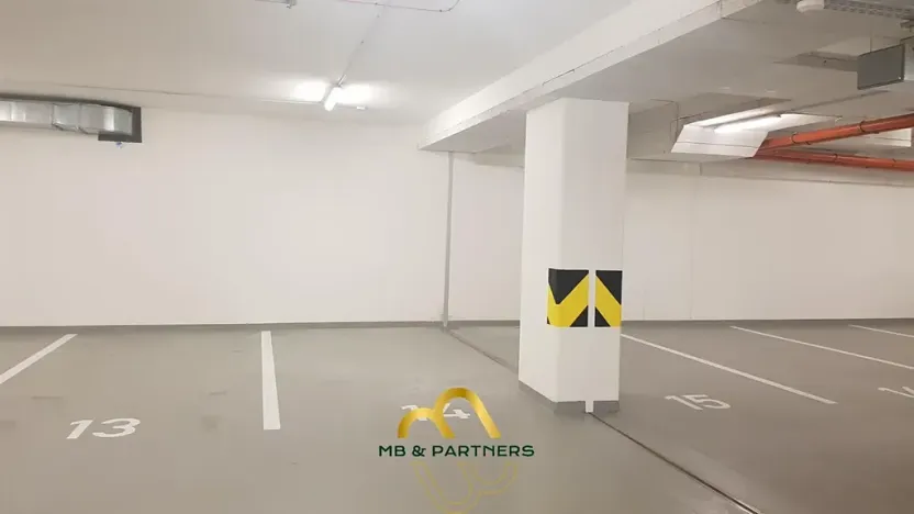 Prodej garážového stání, Praha - Holešovice, U průhonu, 13 m2