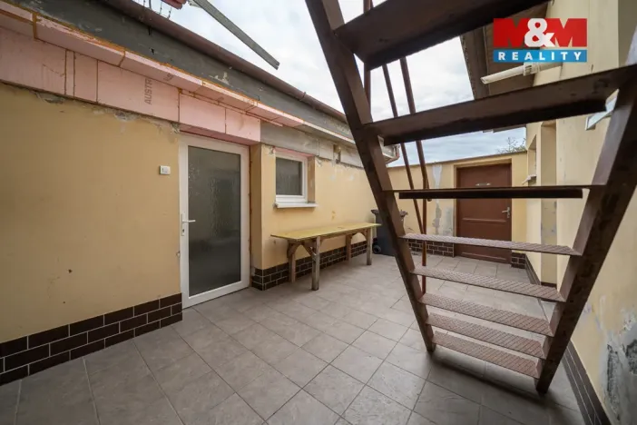 Prodej pozemku pro bydlení, Lobodice, 1643 m2