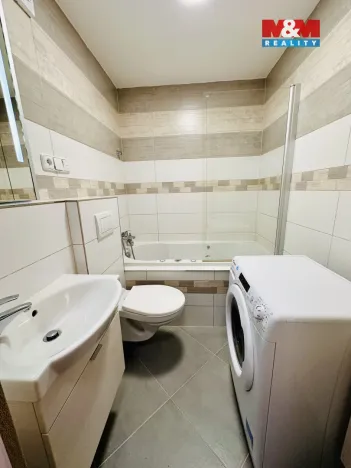 Pronájem bytu 1+kk, Jablonec nad Nisou, Jizerská, 27 m2