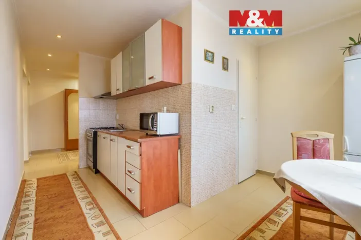 Prodej bytu 3+1, Chomutov, Pod Břízami, 61 m2