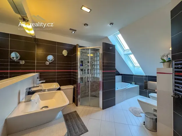 Prodej rodinného domu, Háj u Duchcova, Ke Knížáku, 243 m2