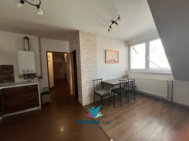 Prodej bytu 3+1, Teplice, U Hadích lázní, 73 m2