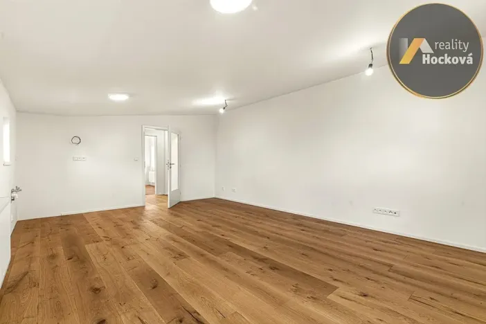 Pronájem bytu 2+kk, Jesenice, Do Potočin, 68 m2