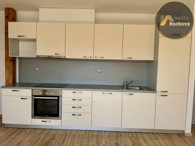 Prodej bytu 2+kk, Praha - Libeň, Zenklova, 81 m2