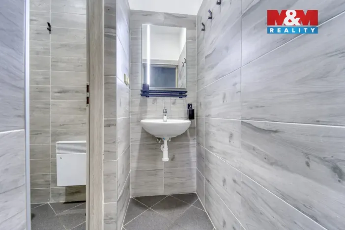 Prodej výrobních prostor, Stružná, 216 m2