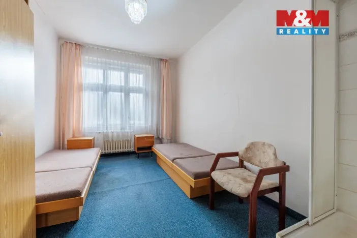 Prodej rodinného domu, Bečov nad Teplou, Nádražní, 298 m2
