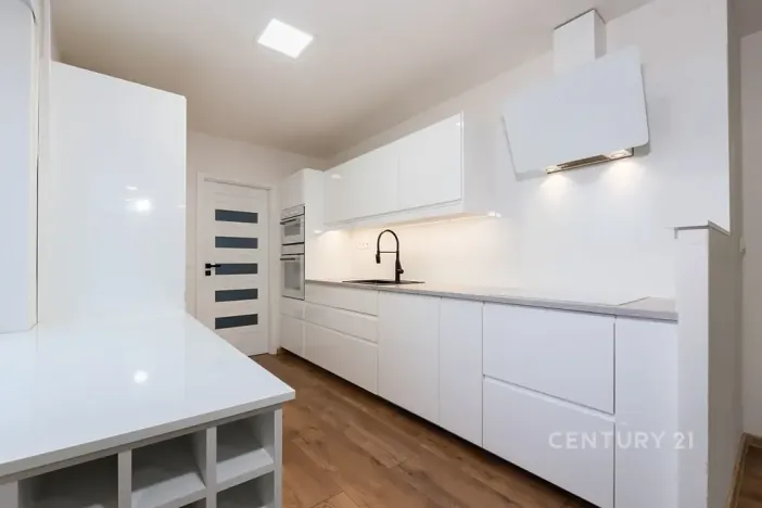 Prodej bytu 4+kk, Most, Česká, 97 m2