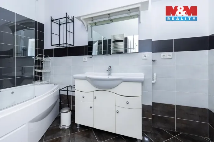 Pronájem bytu 4+kk, Pardubice - Pardubice-Staré Město, Zelenobranská, 90 m2