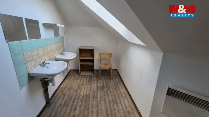 Pronájem činžovního domu, Kladno, Váňova, 265 m2