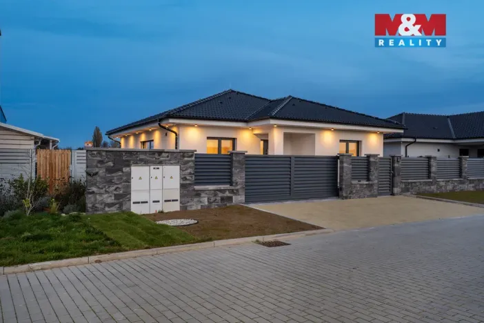 Prodej rodinného domu, Jenštejn, Za zahradami, 153 m2