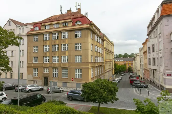 Prodej bytu 3+1, Praha - Žižkov, Koldínova, 86 m2