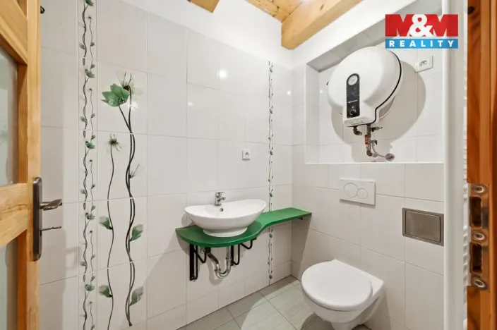 Prodej rodinného domu, Písařov - Bukovice, 347 m2