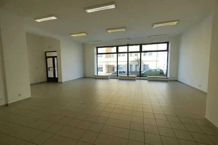 Pronájem obchodního prostoru, Uherský Brod, 110 m2