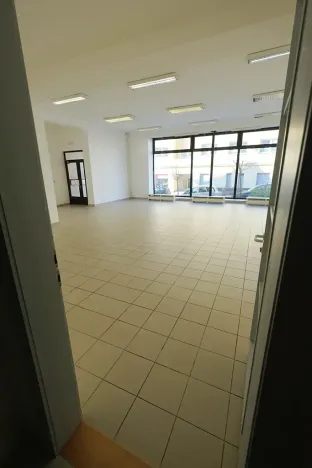 Pronájem obchodního prostoru, Uherský Brod, 110 m2