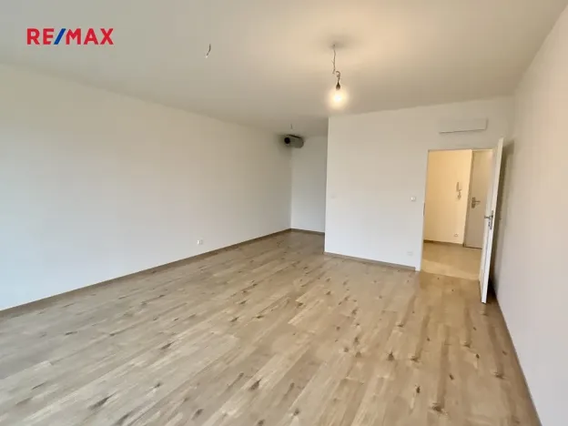 Prodej bytu 2+kk, Praha - Dolní Počernice, Černodolská, 66 m2