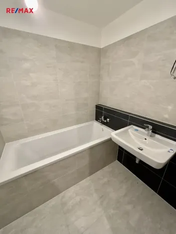 Prodej bytu 2+kk, Praha - Dolní Počernice, Černodolská, 64 m2