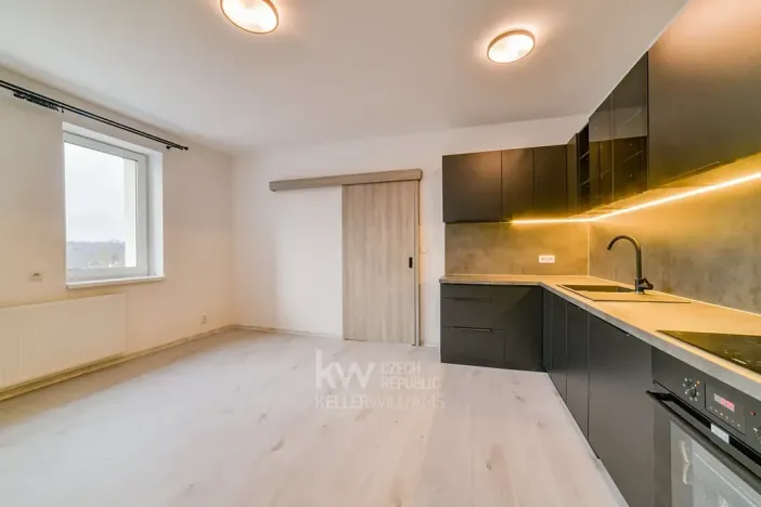 Pronájem bytu 3+kk, Cheb, 17. listopadu, 73 m2