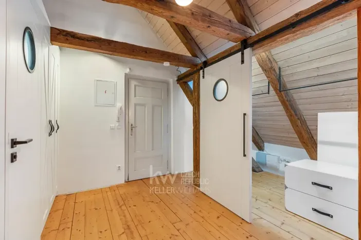 Pronájem bytu 1+kk, Praha - Nové Město, Lodecká, 75 m2