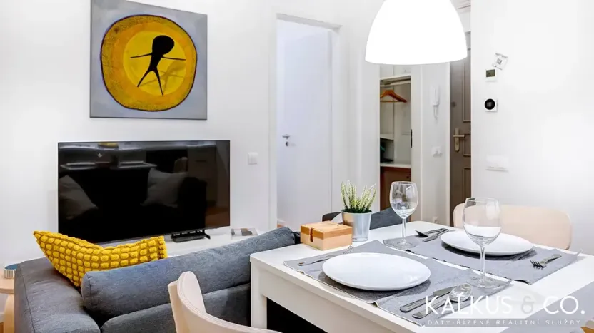 Pronájem bytu 2+kk, Hradec Králové, Eliščino nábřeží, 30 m2