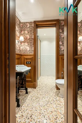 Prodej bytu 6+kk a větší, Karlovy Vary, U Imperiálu, 252 m2