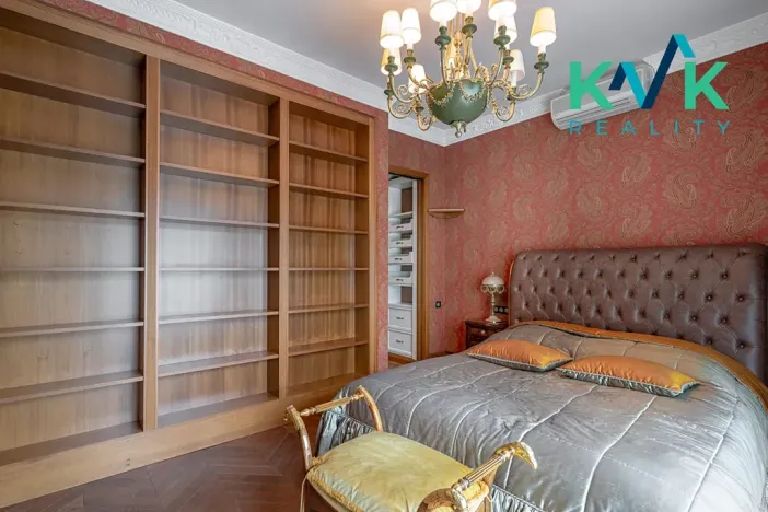 Prodej bytu 6+kk a větší, Karlovy Vary, U Imperiálu, 252 m2