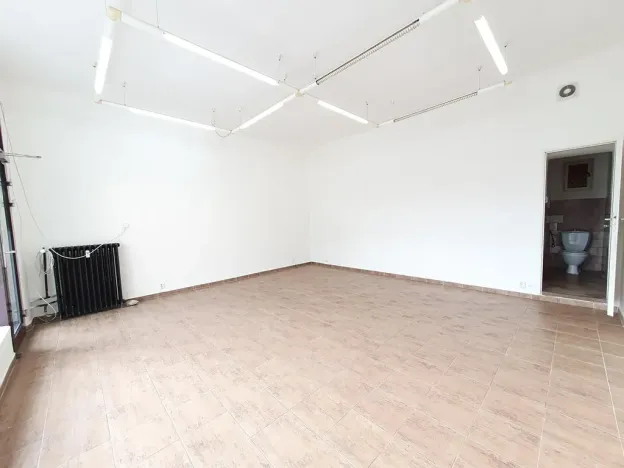 Pronájem obchodního prostoru, Praha, 5. května, 31 m2