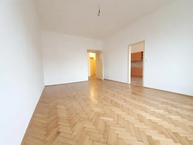 Pronájem bytu 2+kk, Praha - Nusle, náměstí Hrdinů, 50 m2