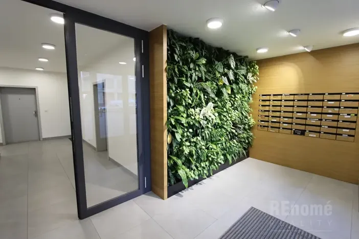 Pronájem bytu 2+kk, Praha - Karlín, U Mlýnského kanálu, 55 m2