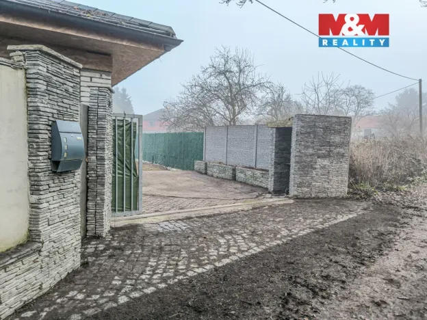 Prodej rodinného domu, Mokrovraty, 375 m2