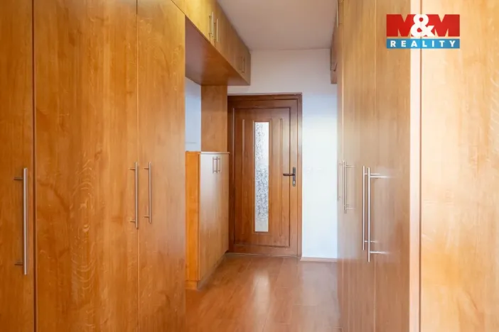 Prodej rodinného domu, Mokrovraty, 375 m2