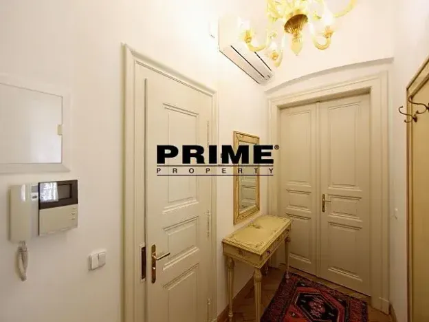 Pronájem bytu 2+1, Praha - Nové Město, Truhlářská, 78 m2