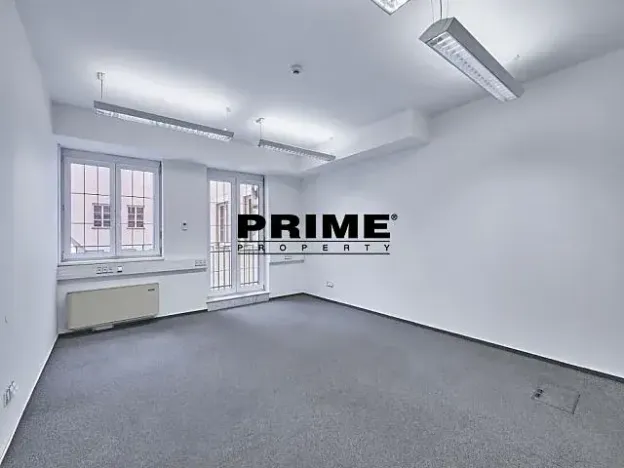 Pronájem kanceláře, Praha - Nové Město, Soukenická, 260 m2