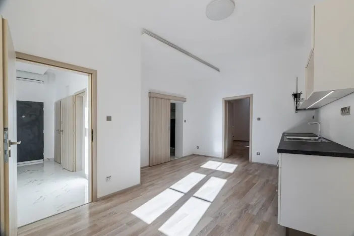 Pronájem bytu 3+kk, Praha - Holešovice, Šimáčkova, 73 m2