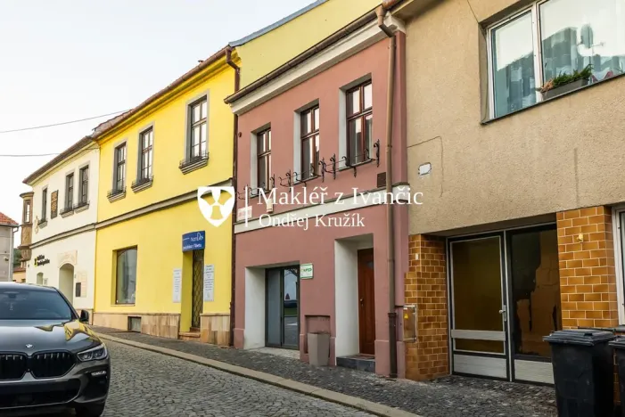 Pronájem rodinného domu, Ivančice, Jana Schwarze, 178 m2