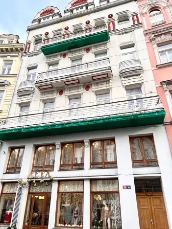 Prodej bytu 4+1, Karlovy Vary, Vřídelní, 160 m2