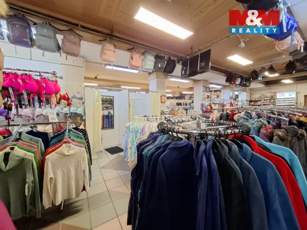 Pronájem obchodního prostoru, Ostrov, Hlavní třída, 600 m2