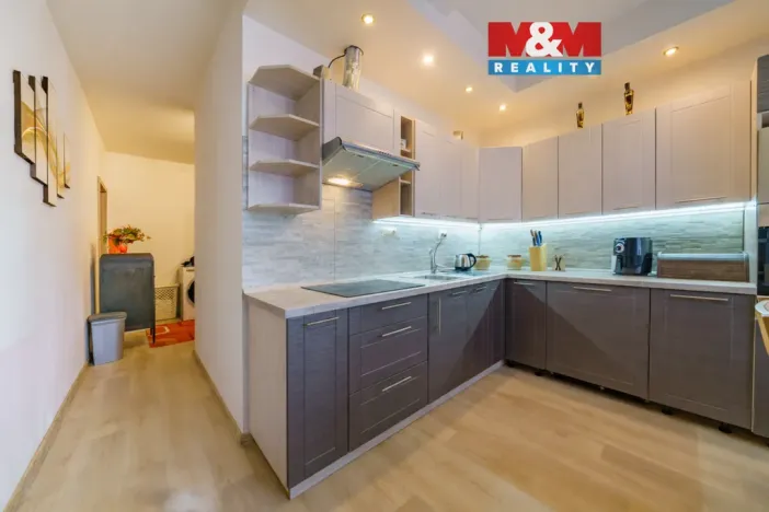 Prodej bytu 2+1, Kraslice, Hradební, 61 m2