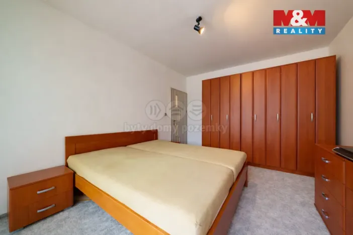 Prodej bytu 2+1, Kraslice, Hradební, 61 m2