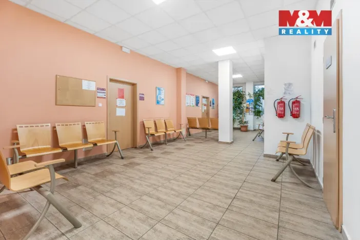 Pronájem komerční nemovitosti, Ústí nad Labem - Severní Terasa, Šrámkova, 32 m2