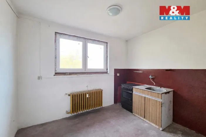 Prodej bytu 1+kk, Karlovy Vary - Rybáře, Majakovského, 24 m2