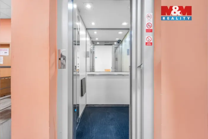 Pronájem komerční nemovitosti, Ústí nad Labem - Severní Terasa, Šrámkova, 44 m2