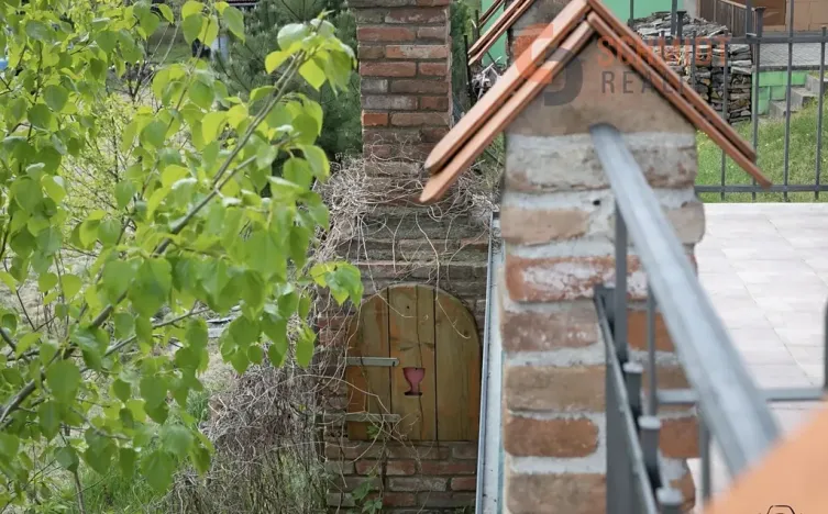 Prodej ubytování, Březí, 334 m2