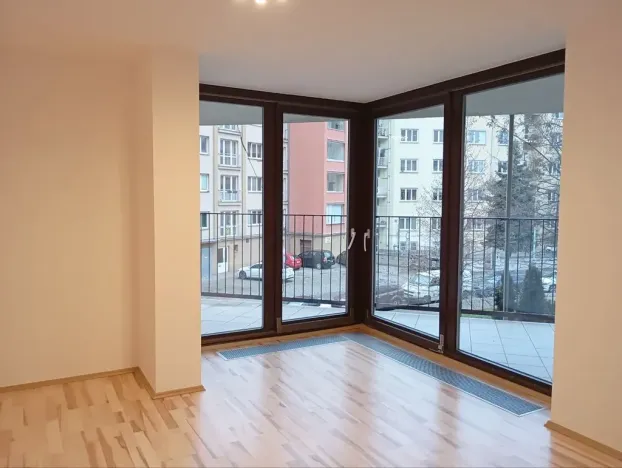 Prodej bytu 2+kk, Praha - Žižkov, Ke kapslovně, 58 m2