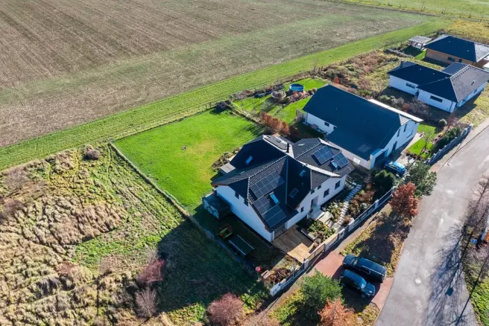 Prodej rodinného domu, Líšnice, 336 m2