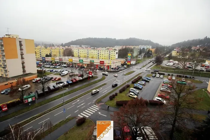 Pronájem bytu 2+1, Kadaň, Chomutovská, 56 m2